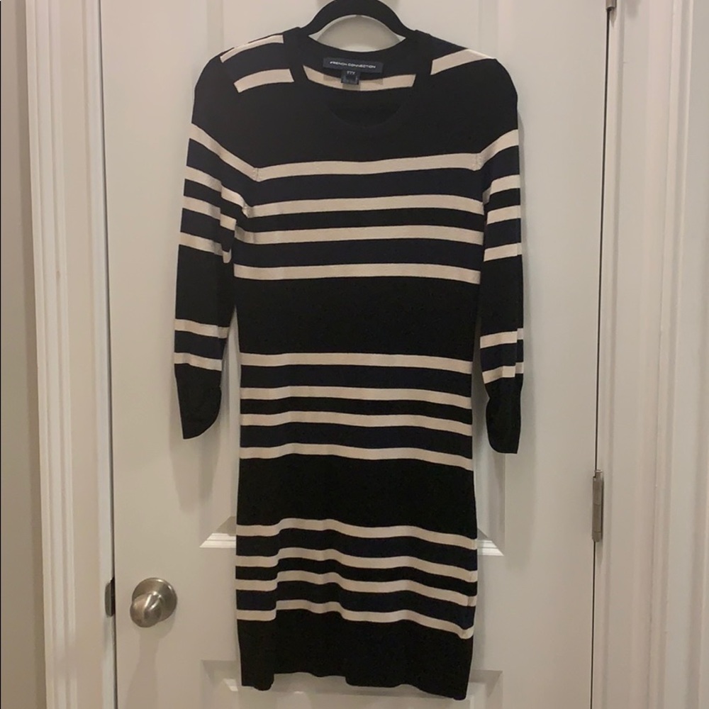 3/4 sleeve black and white knit fitted dress